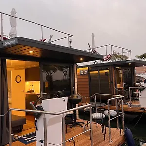 Casas Flotantes - Boatvillage Botel